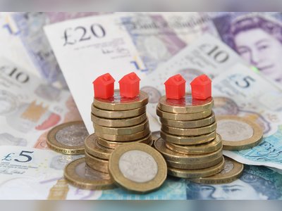 UK Banks Hike Mortgage Rates: Homeowners Face Increased Costs Amid Delayed Bank of England Rate Cuts