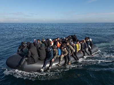Record numbers of migrants cross Channel in 2024